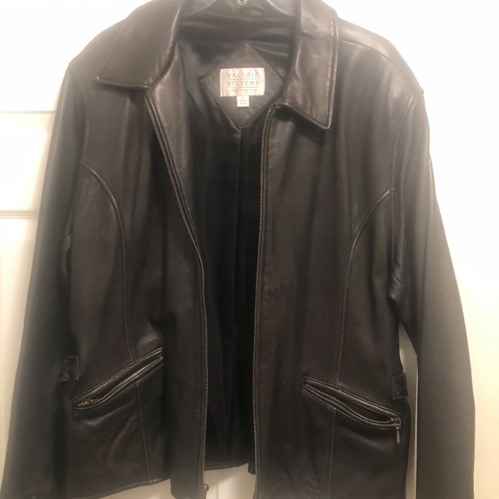 Valerie Stevens woman's Black Leather Jacket- only worn a few times!